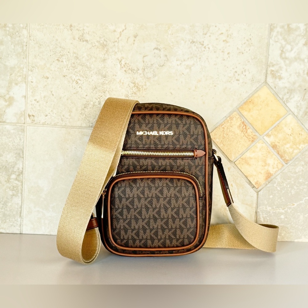 Michael Kors Jet Set Item North South Crossbody Flight Bag MK Brown